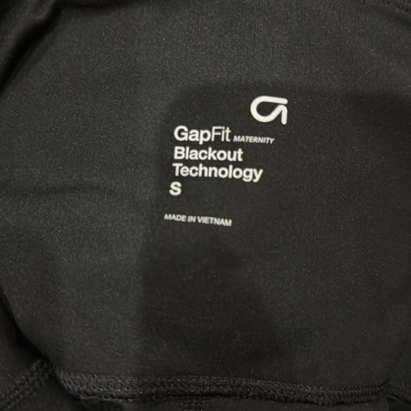 GapFit maternity Blackout Technology black leggings size small - Picture 3 of 3